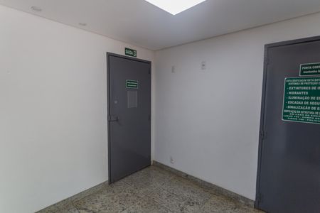 Apartamento para alugar com 134m², 2 quartos e 3 vagas Apartamento para alugar com 134m², 2 quartos e 3 vagasHall de Entrada