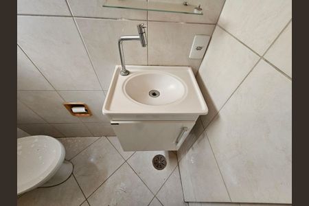 Apartamento à venda com 50m², 2 quartos e sem vaga Apartamento à venda com 50m², 2 quartos e sem vagaBanheiro