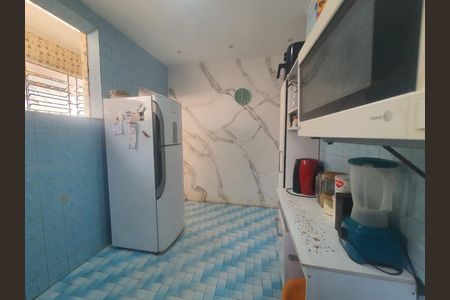 Casa à venda com 150m², 4 quartos e 3 vagas Casa à venda com 150m², 4 quartos e 3 vagasCozinha