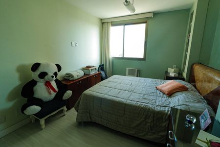 Apartamento à venda com 150m², 5 quartos e 3 vagas Apartamento à venda com 150m², 5 quartos e 3 vagasQuarto 1