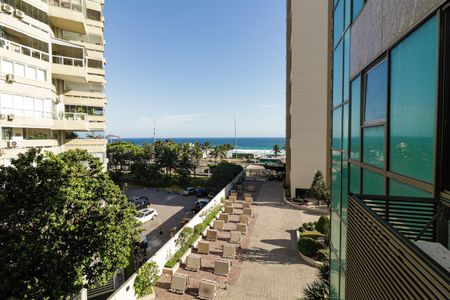 Apartamento à venda com 150m², 5 quartos e 3 vagas Apartamento à venda com 150m², 5 quartos e 3 vagasSacada