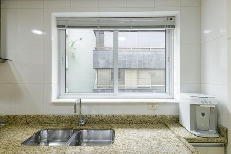 Apartamento à venda com 93m², 2 quartos e 2 vagas Apartamento à venda com 93m², 2 quartos e 2 vagasCozinha