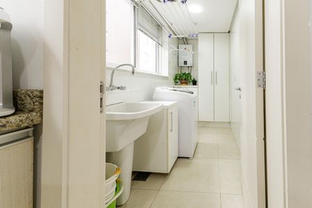 Apartamento à venda com 93m², 2 quartos e 2 vagas Apartamento à venda com 93m², 2 quartos e 2 vagasÁrea de Serviço