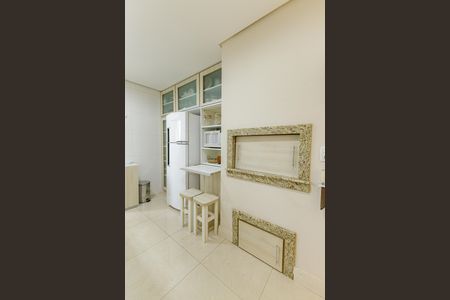 Apartamento à venda com 93m², 2 quartos e 2 vagas Apartamento à venda com 93m², 2 quartos e 2 vagasCozinha