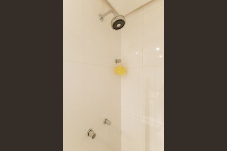 Apartamento à venda com 93m², 2 quartos e 2 vagas Apartamento à venda com 93m², 2 quartos e 2 vagasBanheiro