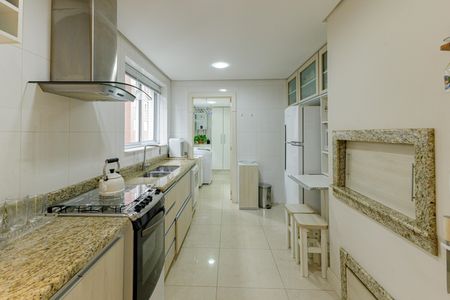 Apartamento à venda com 93m², 2 quartos e 2 vagas Apartamento à venda com 93m², 2 quartos e 2 vagasCozinha