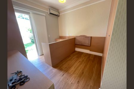 Casa de condomínio para alugar com 322m², 4 quartos e 3 vagas Casa de condomínio para alugar com 322m², 4 quartos e 3 vagasSuíte 2