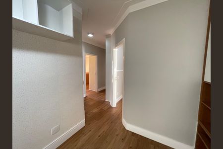 Casa de condomínio para alugar com 322m², 4 quartos e 3 vagas Casa de condomínio para alugar com 322m², 4 quartos e 3 vagasSala 2