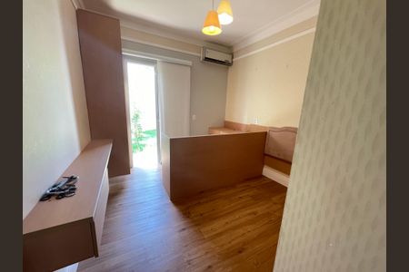 Casa de condomínio para alugar com 322m², 4 quartos e 3 vagas Casa de condomínio para alugar com 322m², 4 quartos e 3 vagasSuíte 2