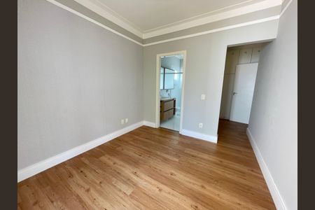 Casa de condomínio para alugar com 322m², 4 quartos e 3 vagas Casa de condomínio para alugar com 322m², 4 quartos e 3 vagasSuíte 1