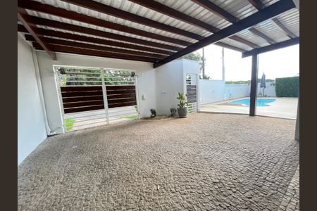 Casa de condomínio para alugar com 322m², 4 quartos e 3 vagas Casa de condomínio para alugar com 322m², 4 quartos e 3 vagasGaragem