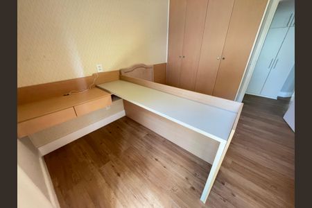 Casa de condomínio para alugar com 322m², 4 quartos e 3 vagas Casa de condomínio para alugar com 322m², 4 quartos e 3 vagasSuíte 2