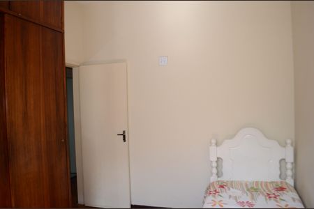 Apartamento à venda com 77m², 3 quartos e 1 vagaQuarto 2