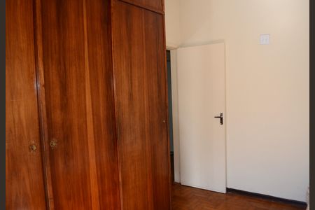 Apartamento à venda com 77m², 3 quartos e 1 vagaQuarto 2