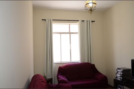 Apartamento à venda com 77m², 3 quartos e 1 vagaSala