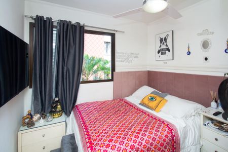 Apartamento à venda com 95m², 3 quartos e 2 vagasQuarto 2