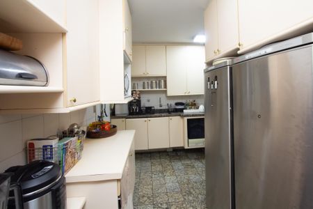 Apartamento à venda com 95m², 3 quartos e 2 vagasCozinha