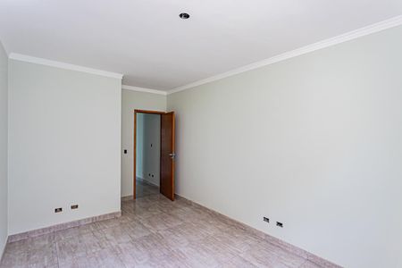 Casa à venda com 181m², 3 quartos e 4 vagasQuarto 2