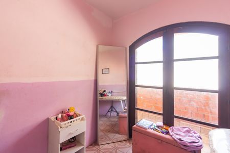 Casa à venda com 250m², 6 quartos e 5 vagasQuarto 2