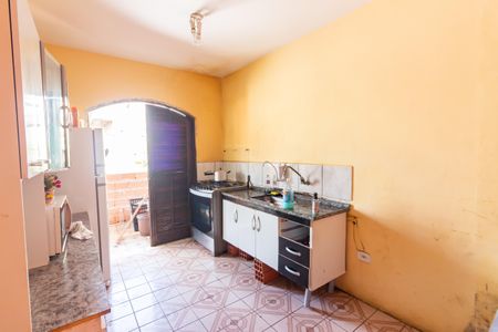 Casa à venda com 250m², 6 quartos e 5 vagasCozinha 2