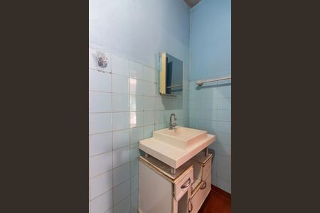 Casa à venda com 250m², 6 quartos e 5 vagasBanheiro 2