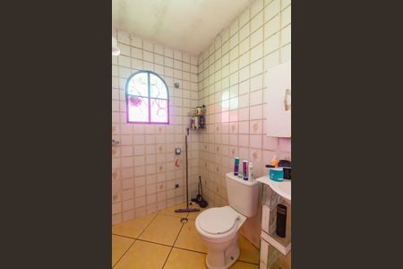 Casa à venda com 250m², 6 quartos e 5 vagasBanheiro 1