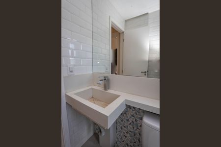 Apartamento à venda com 51m², 2 quartos e 1 vaga Apartamento à venda com 51m², 2 quartos e 1 vagaBanheiro