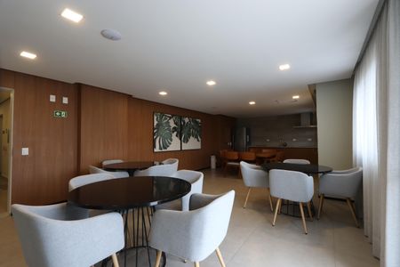 Apartamento para alugar com 30m², 1 quarto e sem vagaÁrea comum - Salão de festas