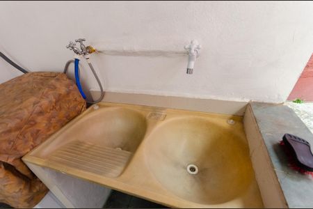 Casa para alugar com 60m², 1 quarto e 1 vagaÁrea de Serviço