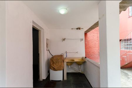 Casa para alugar com 60m², 1 quarto e 1 vagaÁrea de Serviço