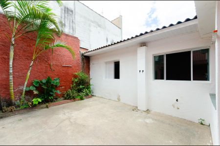 Casa para alugar com 60m², 1 quarto e 1 vagaQuintal