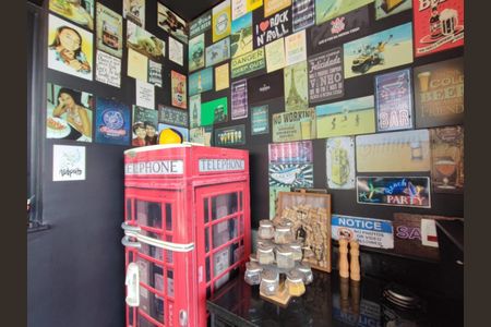 Casa de condomínio à venda com 255m², 3 quartos e 4 vagasFoto 03