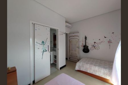 Casa de condomínio à venda com 255m², 3 quartos e 4 vagasFoto 12