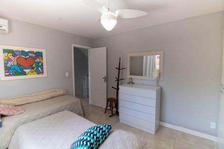 Casa à venda com 296m², 5 quartos e 4 vagasQuarto 1