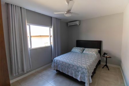 Casa à venda com 296m², 5 quartos e 4 vagasQuarto 2