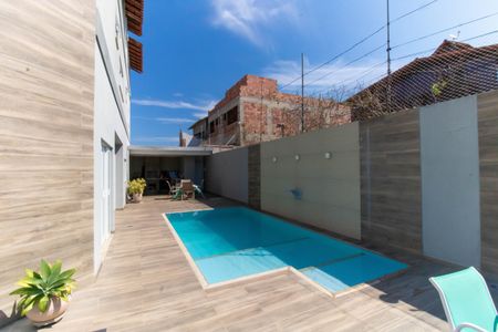 Casa à venda com 296m², 5 quartos e 4 vagasÁrea externa