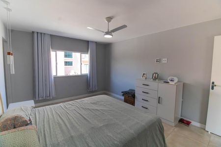 Casa à venda com 296m², 5 quartos e 4 vagasSuíte 1