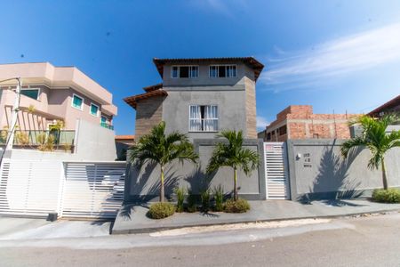 Casa à venda com 296m², 5 quartos e 4 vagasFachada