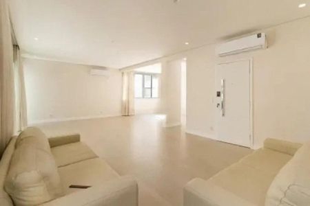 Apartamento à venda com 208m², 3 quartos e 2 vagasFoto 01