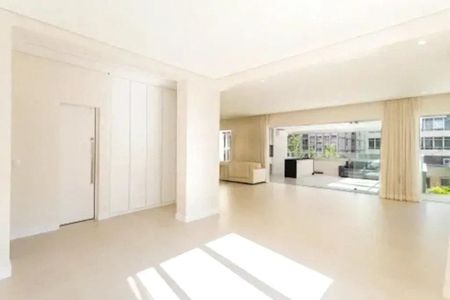 Apartamento à venda com 208m², 3 quartos e 2 vagasFoto 01