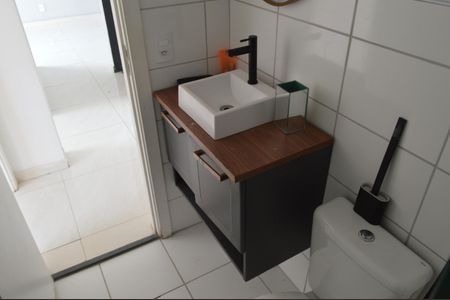 Apartamento para alugar com 45m², 2 quartos e sem vagaBanheiro