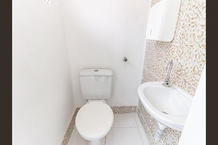 Casa à venda com 210m², 3 quartos e 3 vagasBanheiro 2