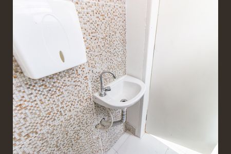 Casa à venda com 210m², 3 quartos e 3 vagasBanheiro 2