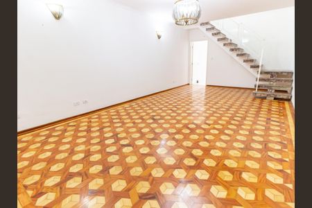 Casa à venda com 210m², 3 quartos e 3 vagasSala