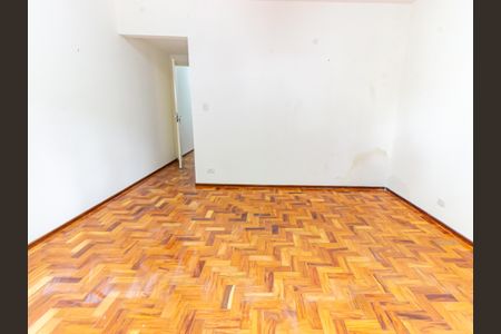 Casa à venda com 210m², 3 quartos e 3 vagasSuíte