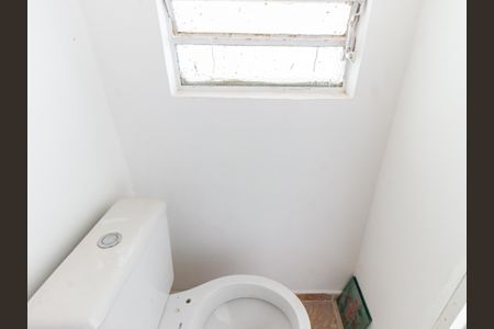 Casa à venda com 210m², 3 quartos e 3 vagasBanheiro de serviço