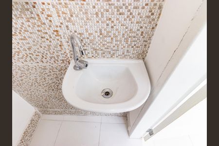 Casa à venda com 210m², 3 quartos e 3 vagasBanheiro 2