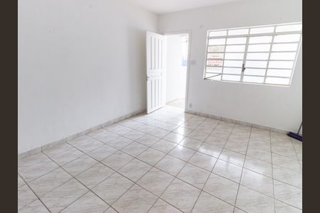 Casa à venda com 115m², 2 quartos e 1 vagaSala
