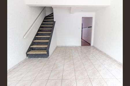 Casa à venda com 115m², 2 quartos e 1 vagaSala