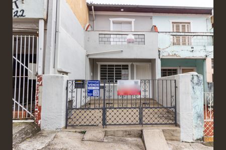 Casa à venda com 115m², 2 quartos e 1 vagaFachada